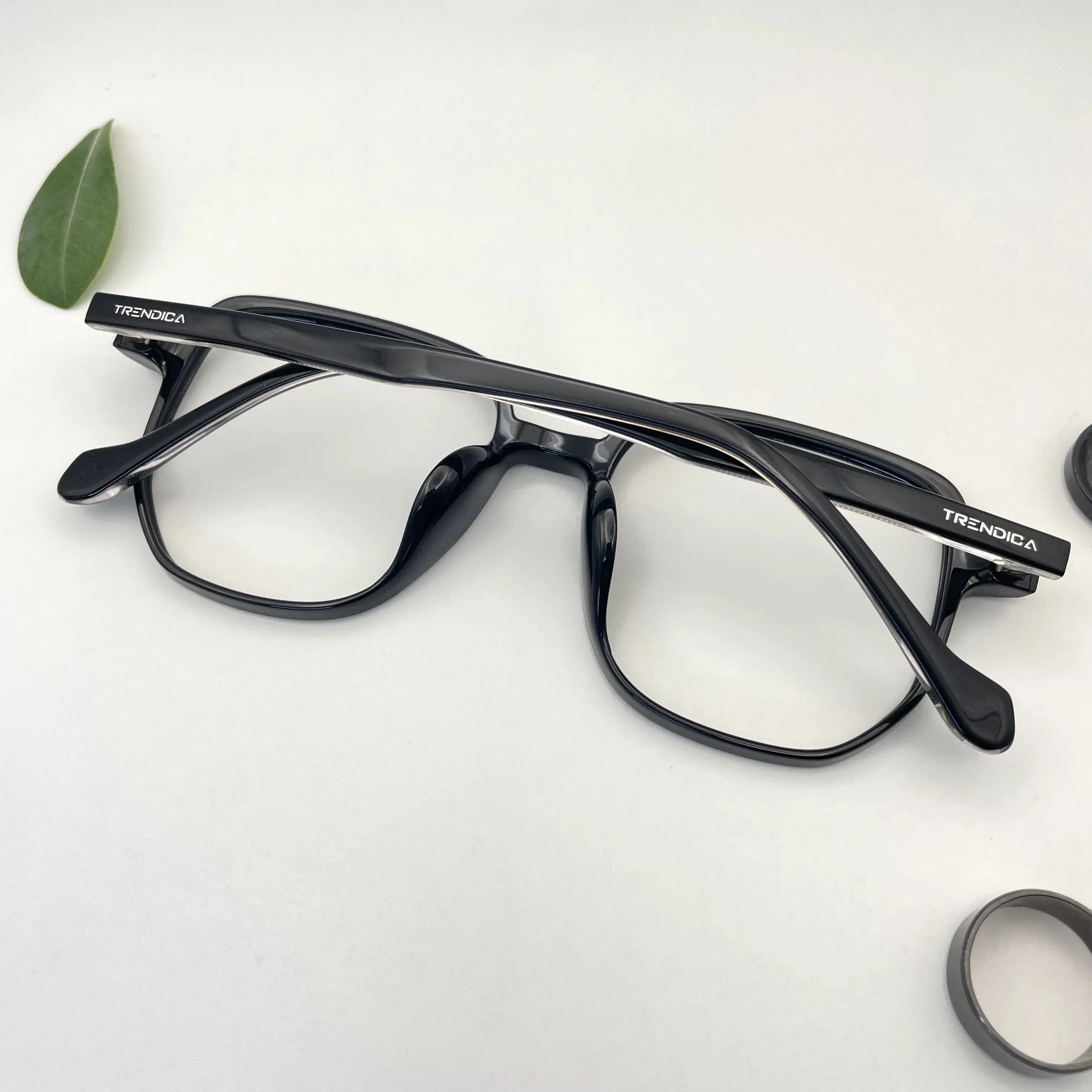 Triden - Simple Specs