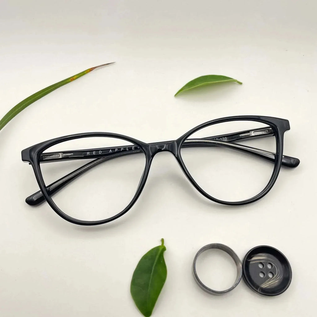 Apple - black - Simple Specs