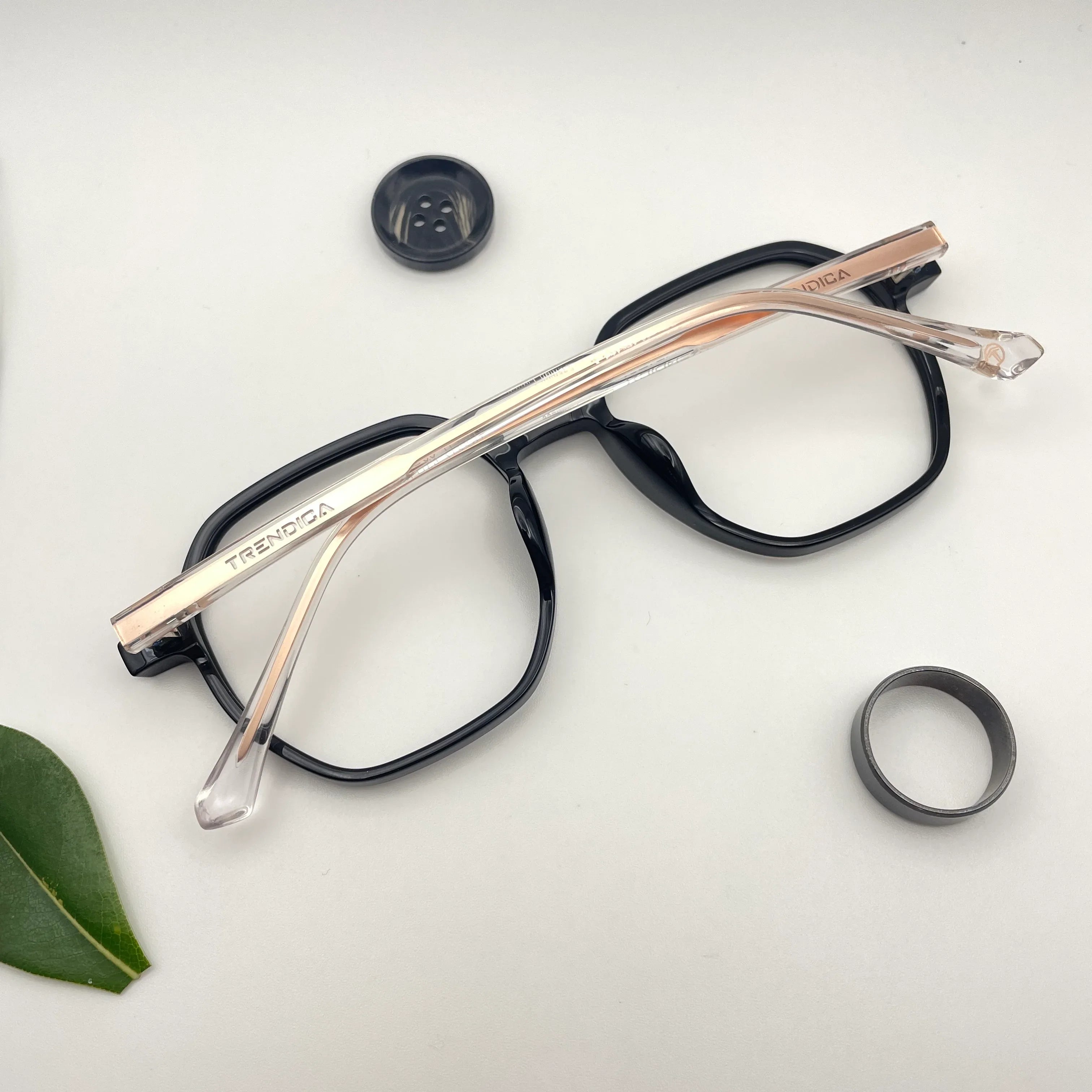 Tavyn - Simple Specs