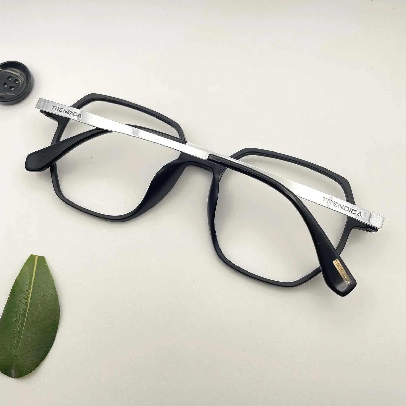 Smoky - Simple Specs